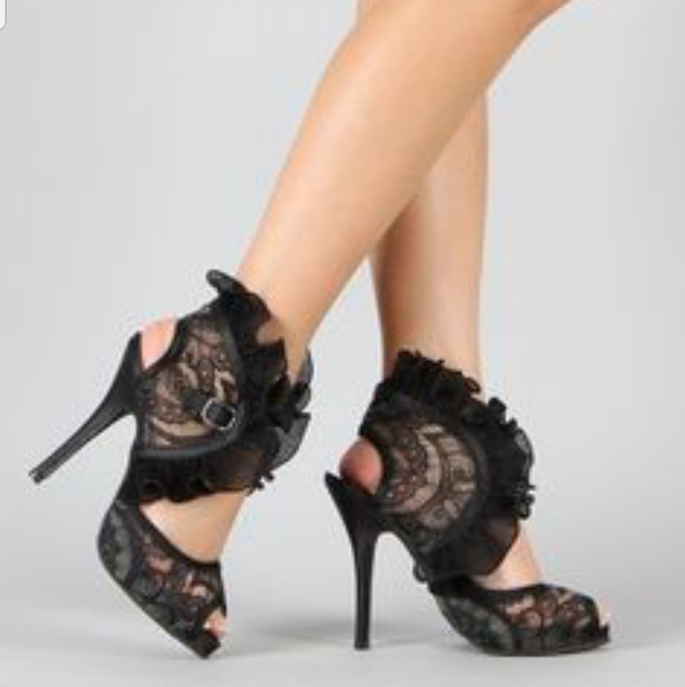 Sexy black stiletto heels size 11